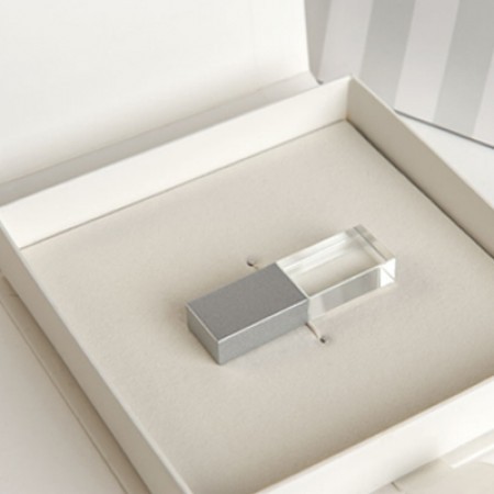Noble Text Crystal USB Memory Drive with LED Light USB - 4GB 06