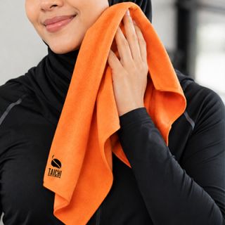 QVA Quick Dry Towel with Zipper Pouch - 50g 02