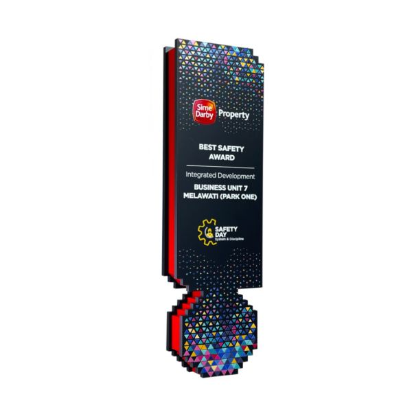 Square Honor Series Type 26 Trophy