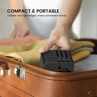 ULTRALINK Travel Adapter 2 USB + 2 Type C Charger 07